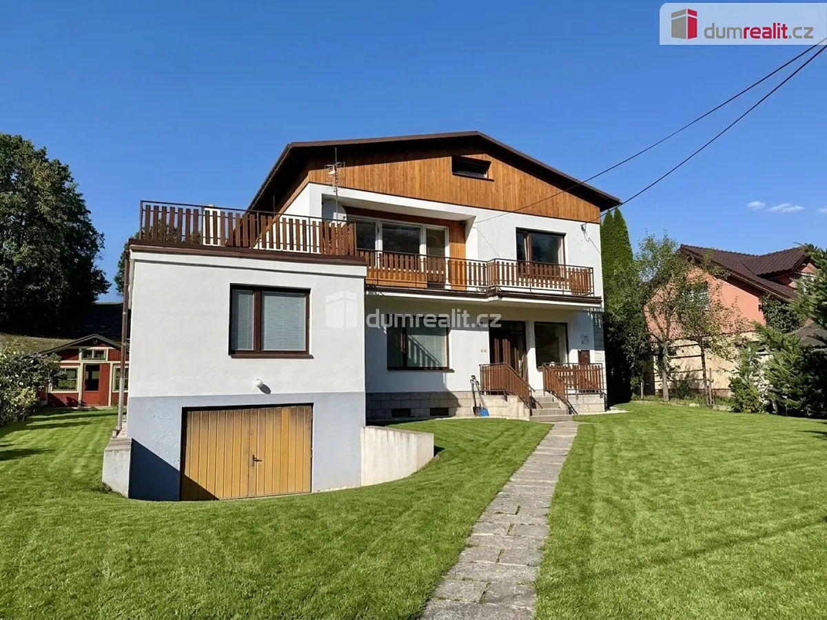 Prodej vícegeneračního domu 270 m², pozemek 801 m²